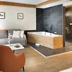 Domaine De Montagne - Frere Joseph 5*