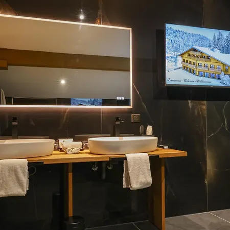 Отель Domaine De Montagne - Frere Joseph 4*