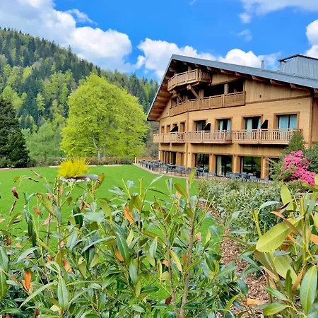 Hotel Domaine De Montagne - Frere Joseph 4*