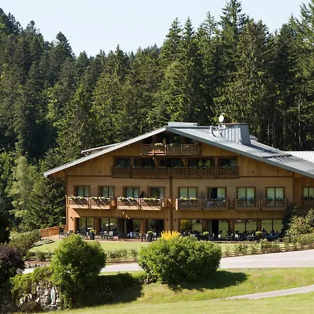 Domaine De Montagne - Frere Joseph Hotel